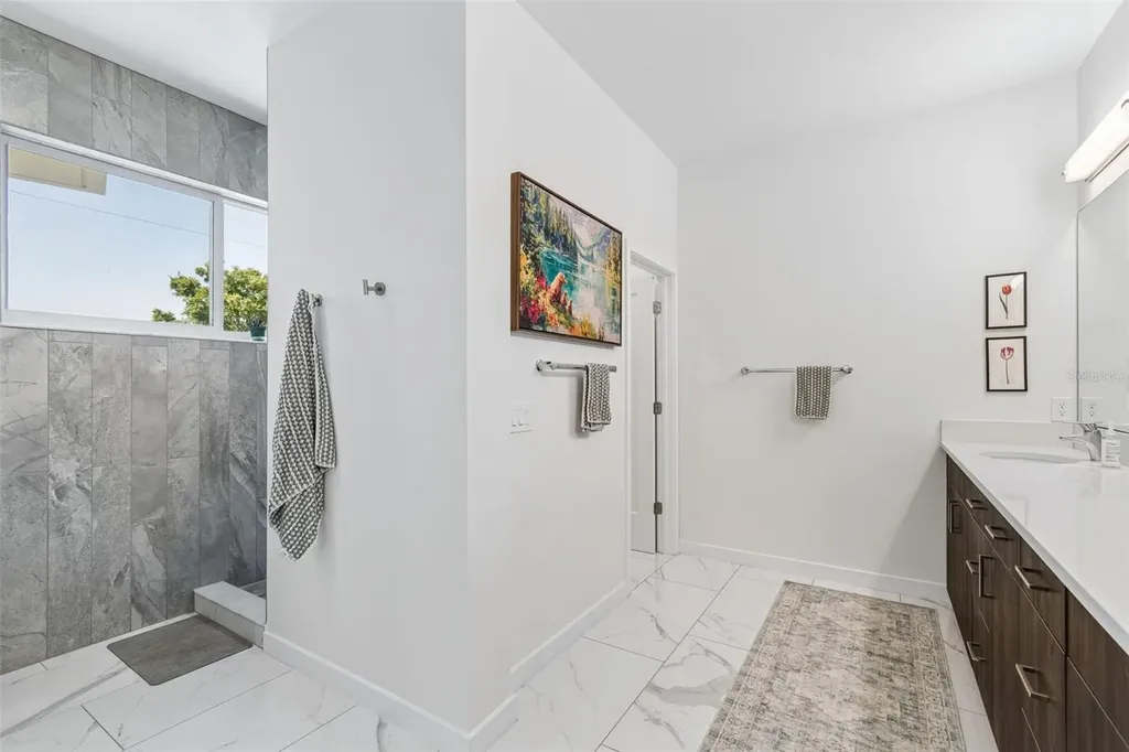 4418 W Kensington Avenue Tampa FL 33629