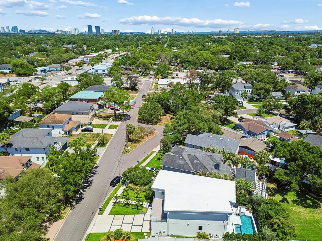 4418 W Kensington Avenue Tampa FL 33629