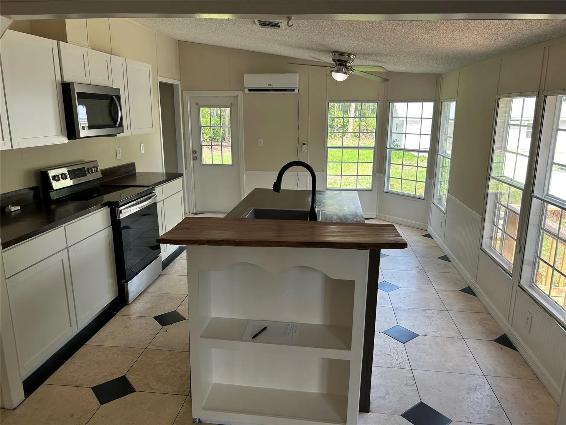 2585 Vista Park Drive Deland FL 32724