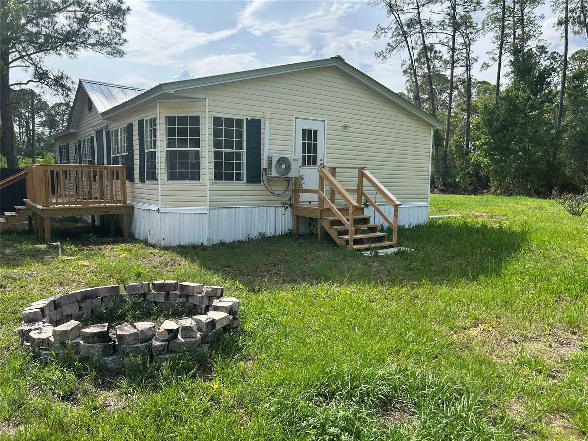 2585 Vista Park Drive Deland FL 32724