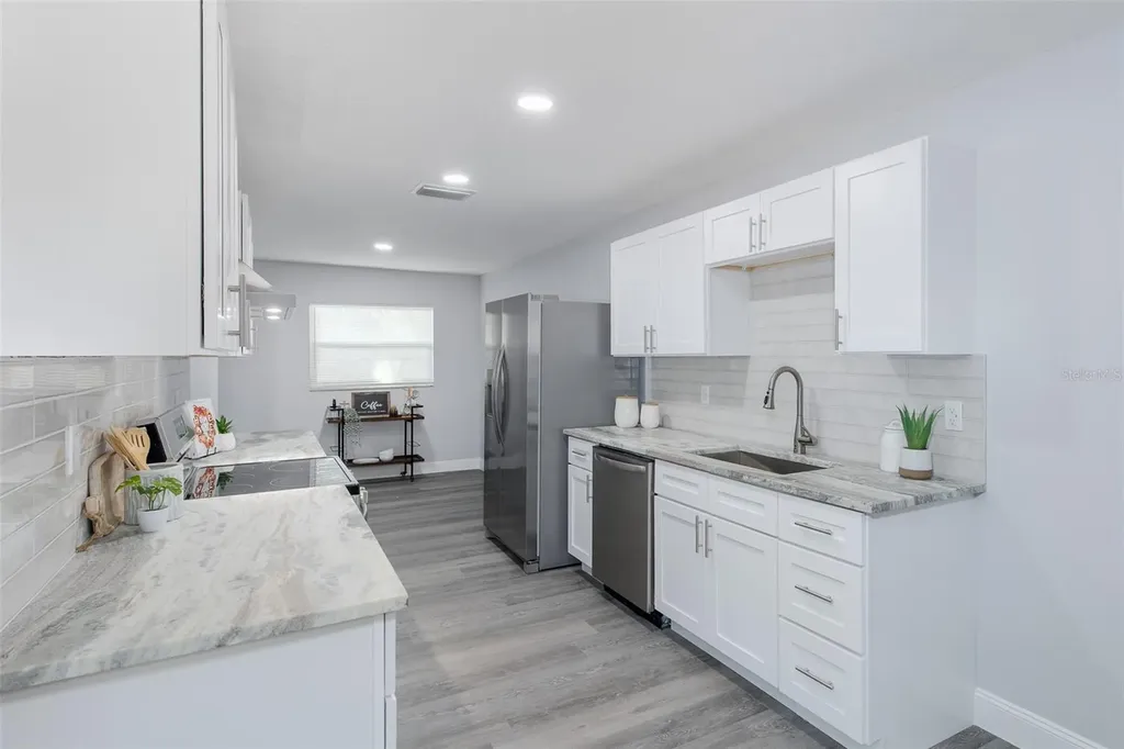 1815 Driftwood Circle S Oldsmar FL 34677