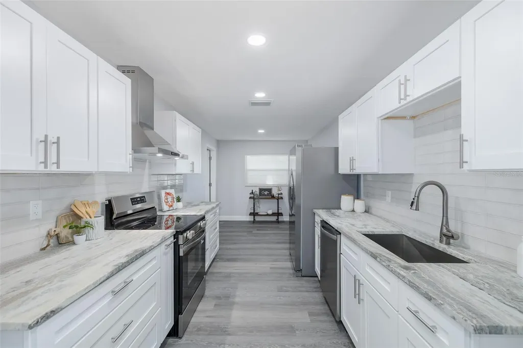 1815 Driftwood Circle S Oldsmar FL 34677