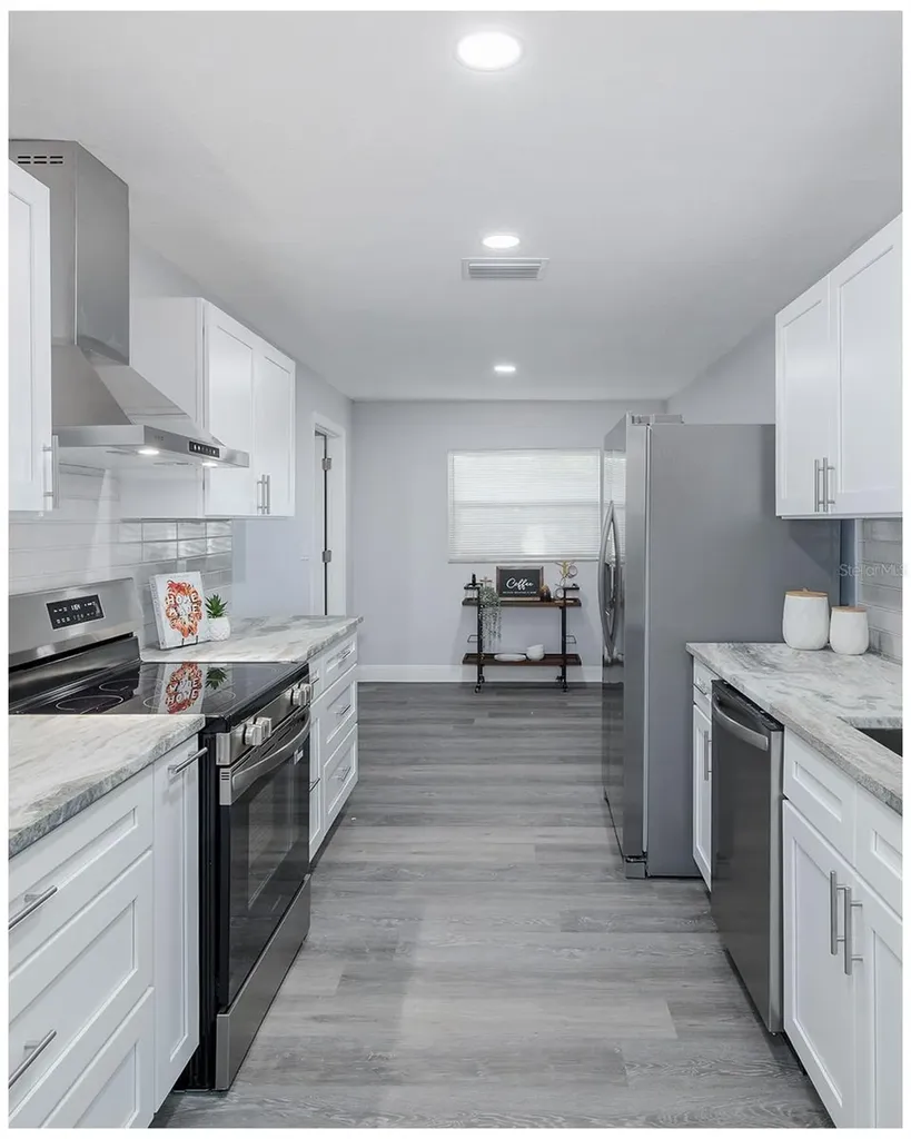 1815 Driftwood Circle S Oldsmar FL 34677