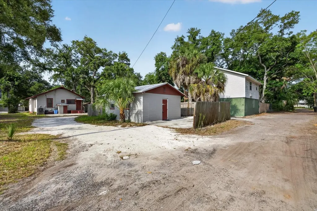 2211 22nd Avenue S St Petersburg FL 33712