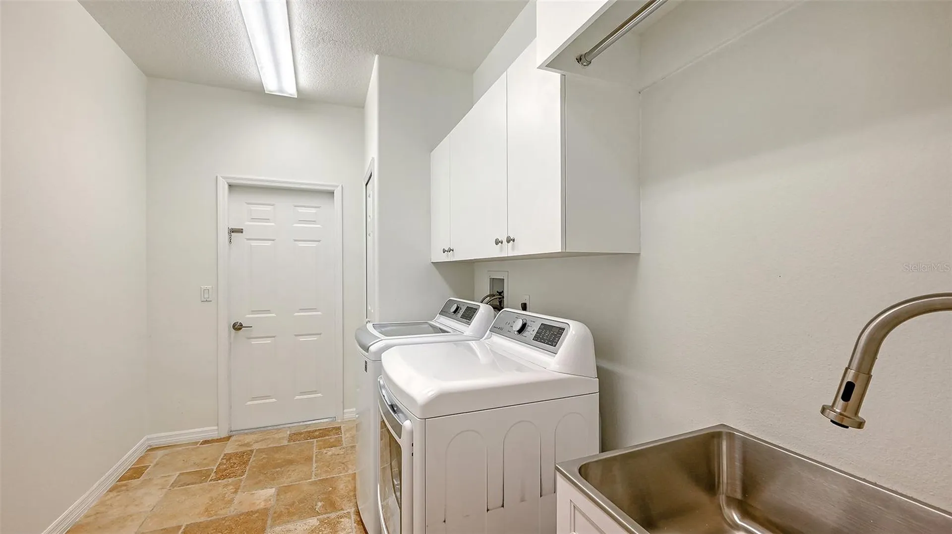 6935 Riversedge Street Circle Bradenton FL 34202