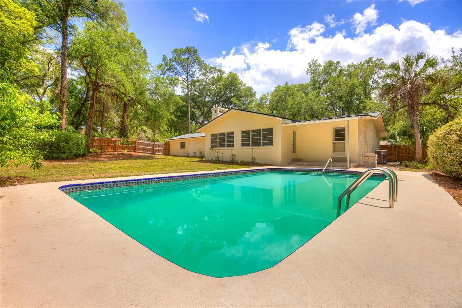 321 Huntington Drive Deland FL 32724