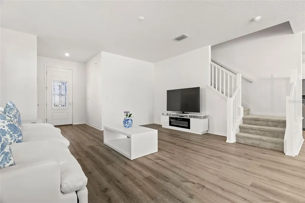9104 Sandy Bluffs Circle Parrish FL 34219