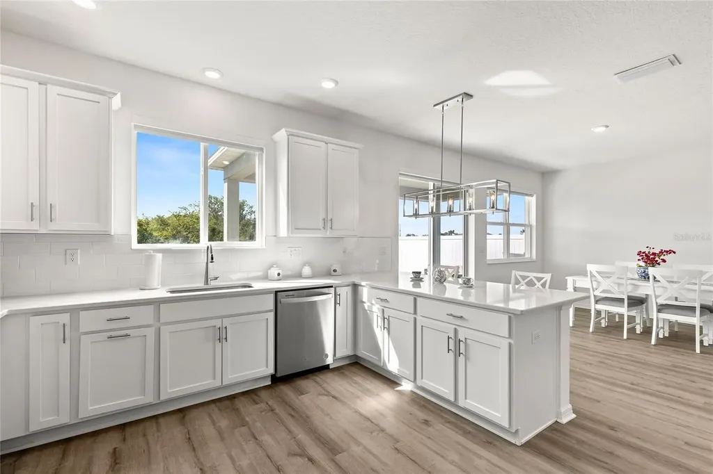 9104 Sandy Bluffs Circle Parrish FL 34219