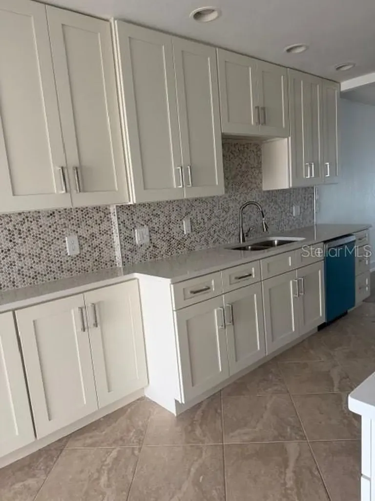 582 Boca Ciega Point Boulevard N St Petersburg FL 33708