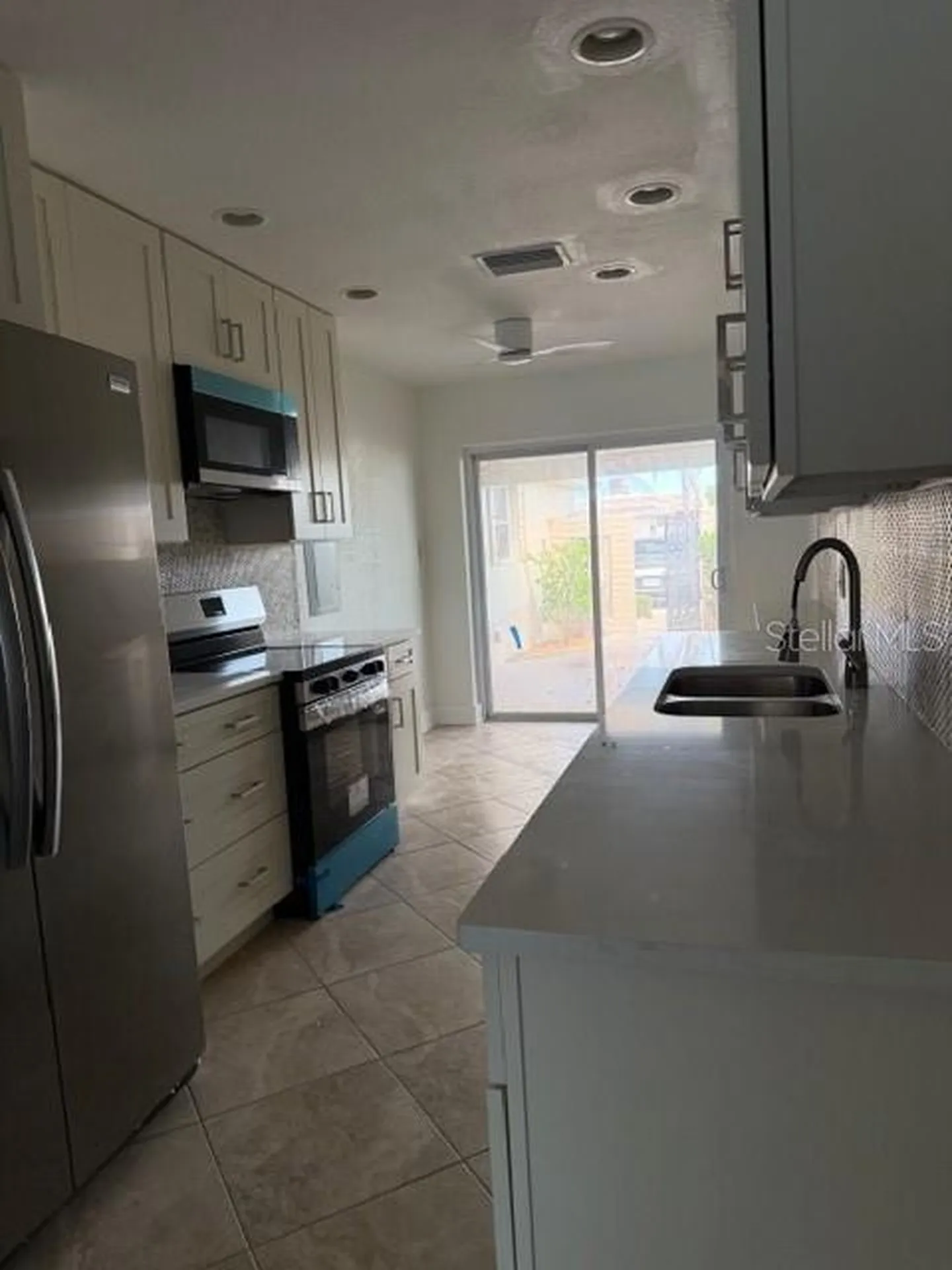 582 Boca Ciega Point Boulevard N St Petersburg FL 33708