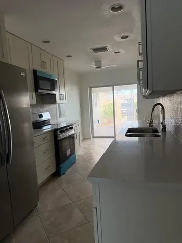 582 Boca Ciega Point Boulevard N St Petersburg FL 33708