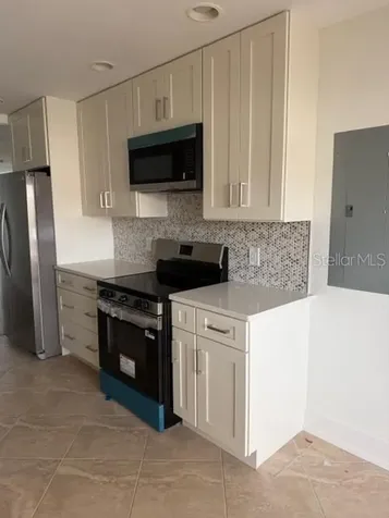 582 Boca Ciega Point Boulevard N St Petersburg FL 33708