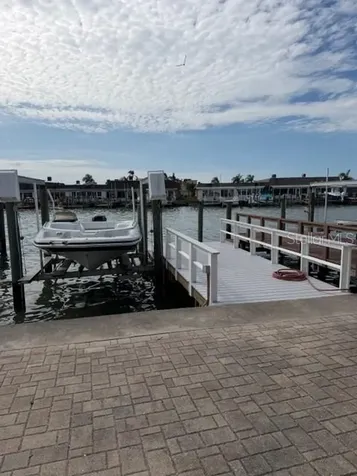 582 Boca Ciega Point Boulevard N St Petersburg FL 33708