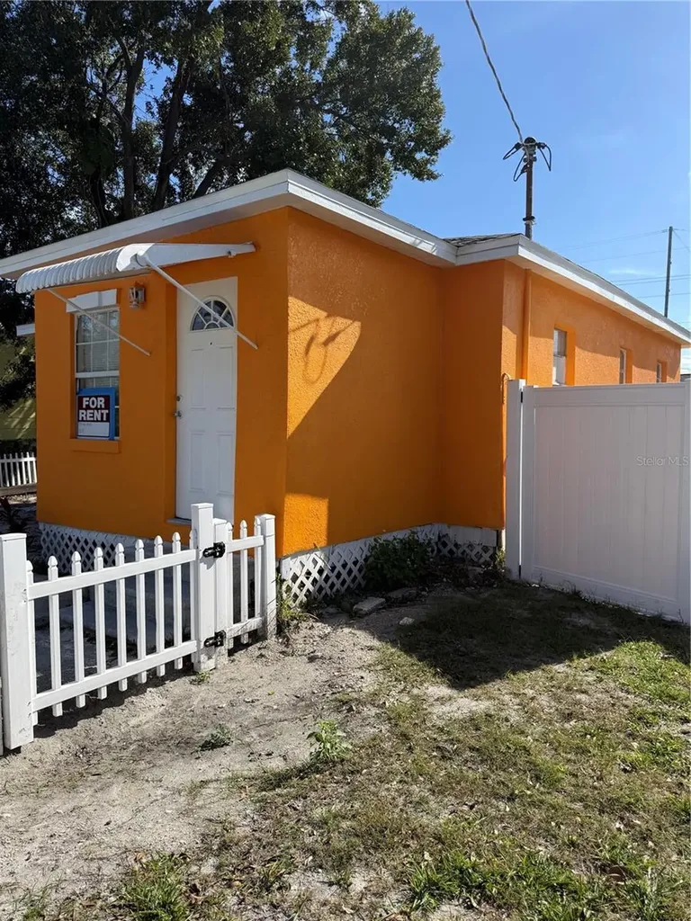 2013 Oceanview Place Tampa FL 33605