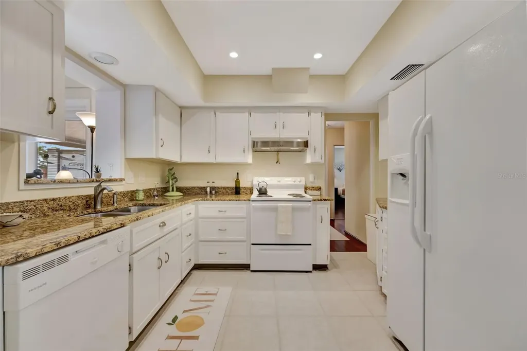 130 59th Street W Bradenton FL 34209