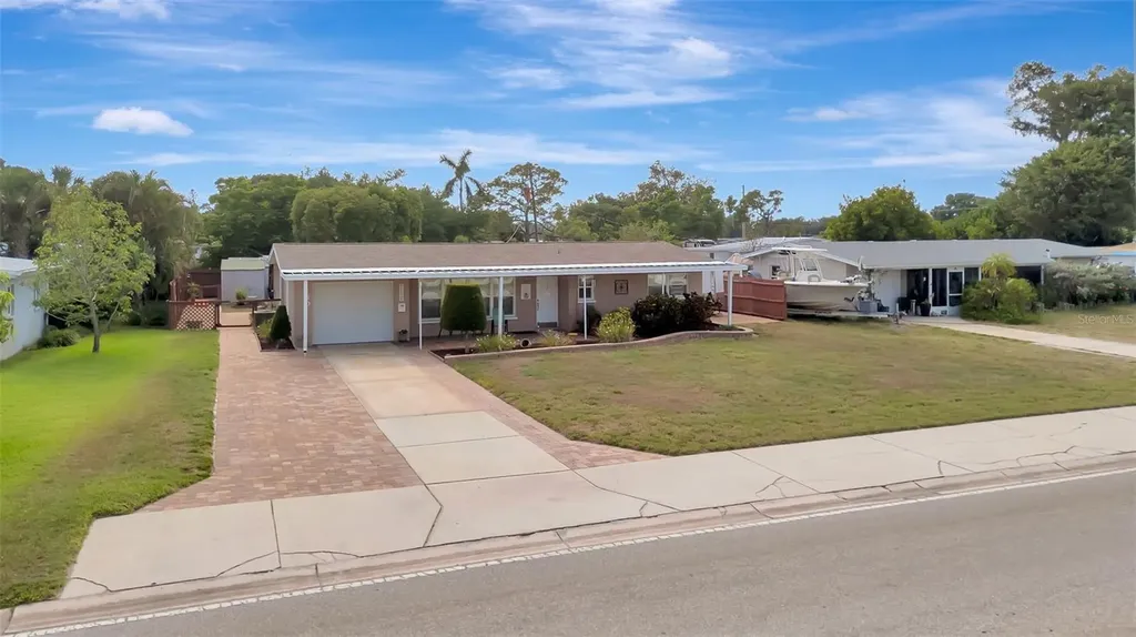 130 59th Street W Bradenton FL 34209