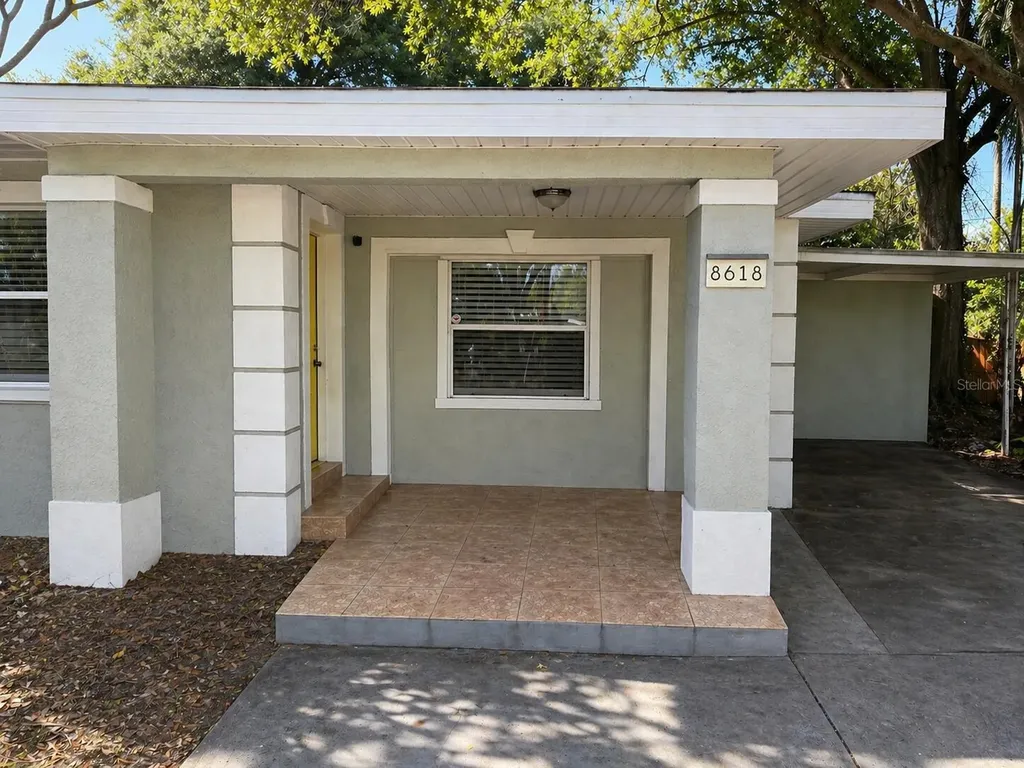 8618 Grandview Drive Tampa FL 33617