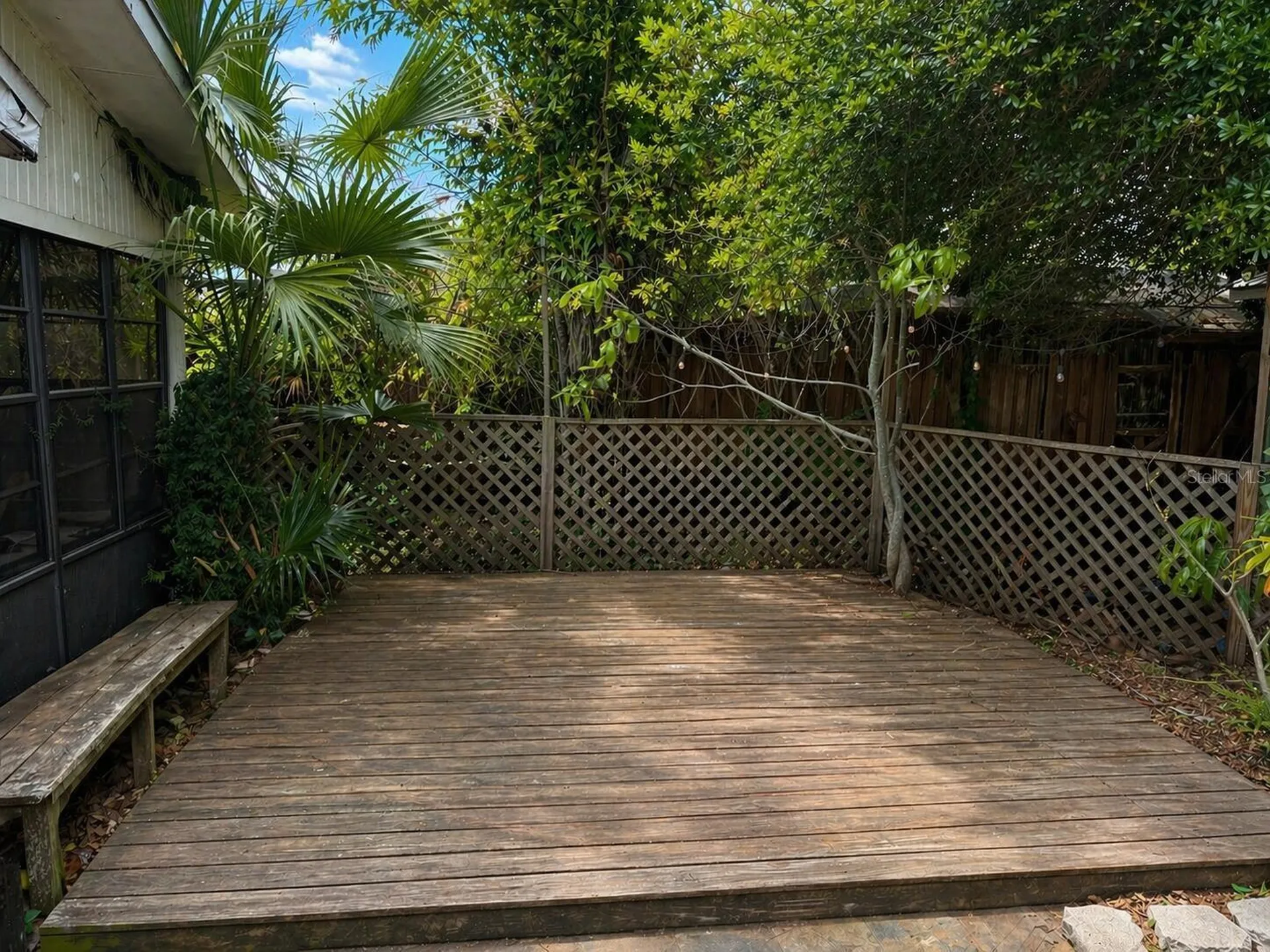 8618 Grandview Drive Tampa FL 33617