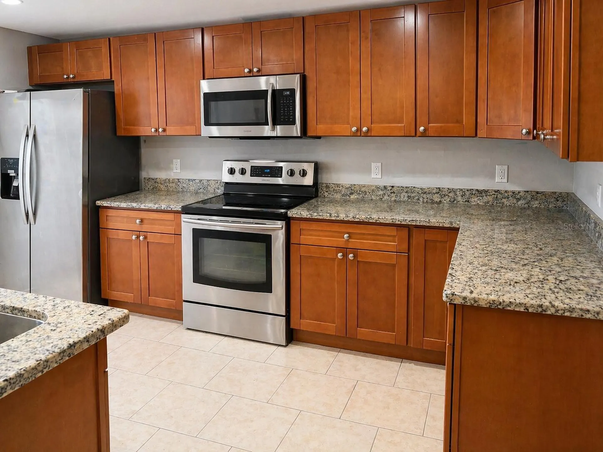 8618 Grandview Drive Tampa FL 33617