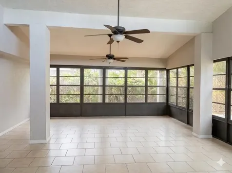 8618 Grandview Drive Tampa FL 33617