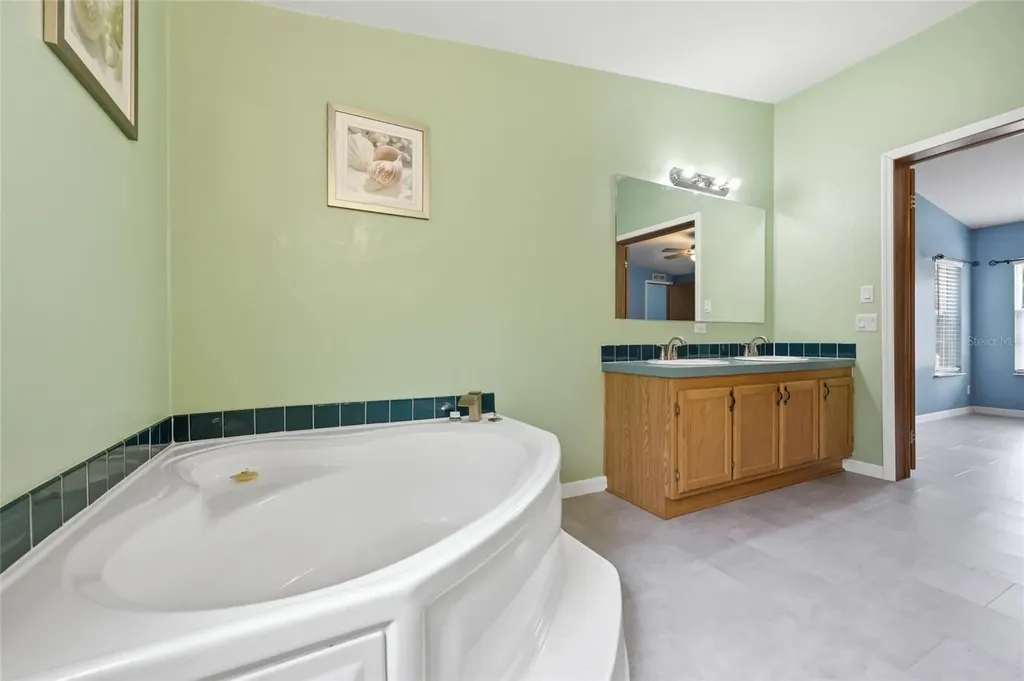 9528 NW 235th Terrace Alachua FL 32615