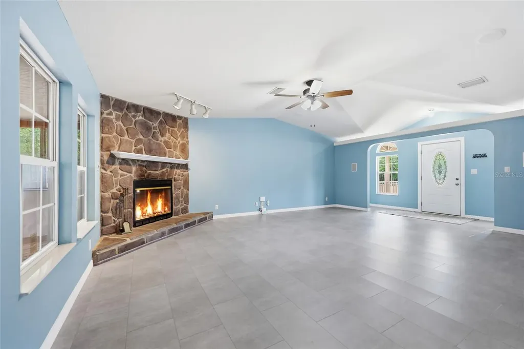 9528 NW 235th Terrace Alachua FL 32615