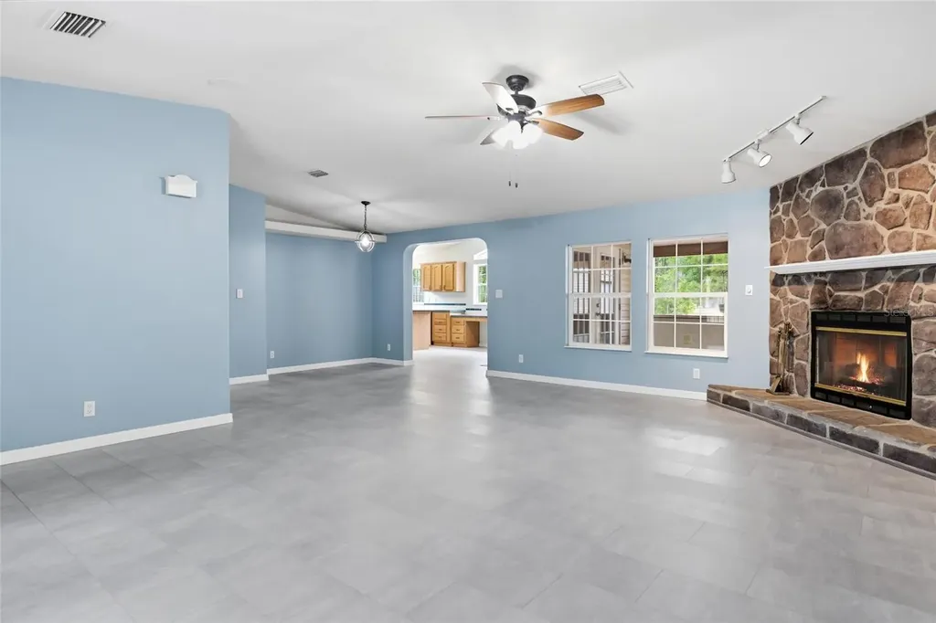 9528 NW 235th Terrace Alachua FL 32615