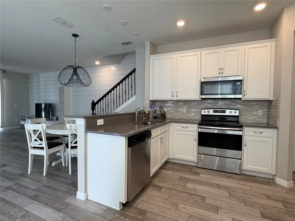 3972 Plainview Drive Orlando FL 32824