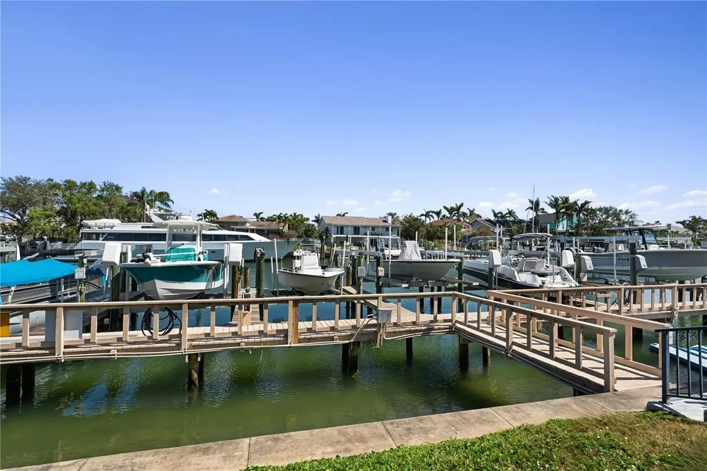 745 Pinellas Bayway S Tierra Verde FL 33715