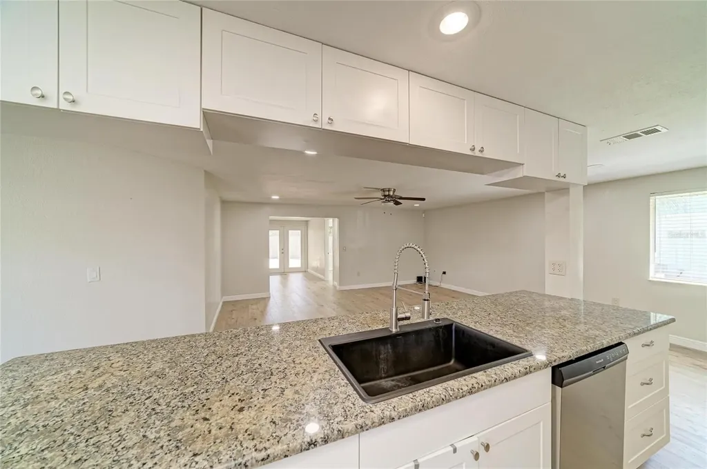6705 35th Avenue W Bradenton FL 34209