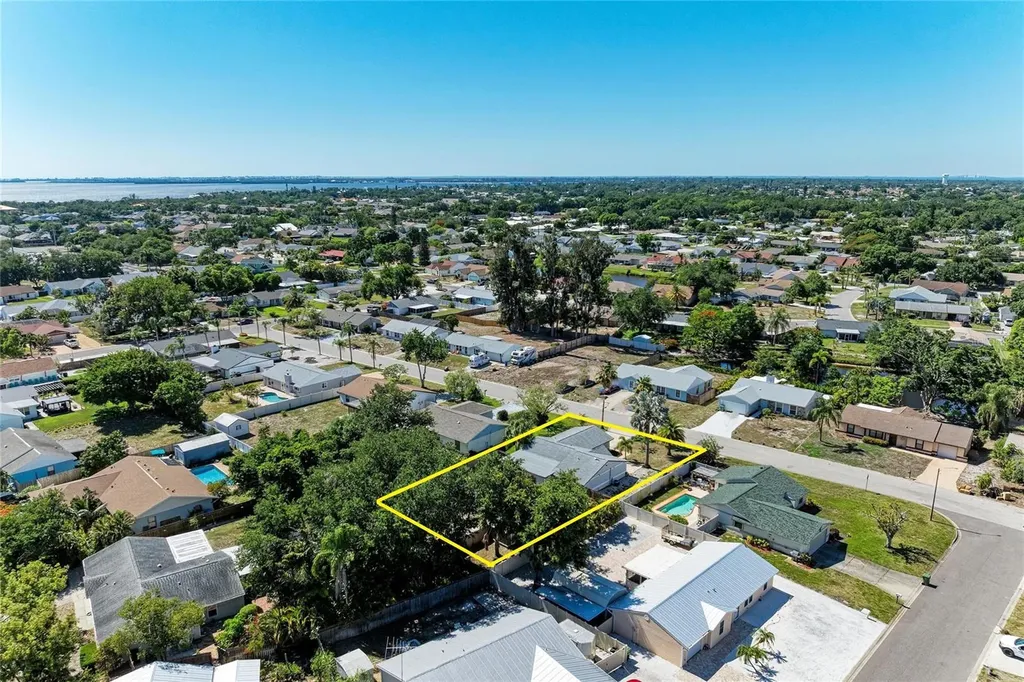 6705 35th Avenue W Bradenton FL 34209