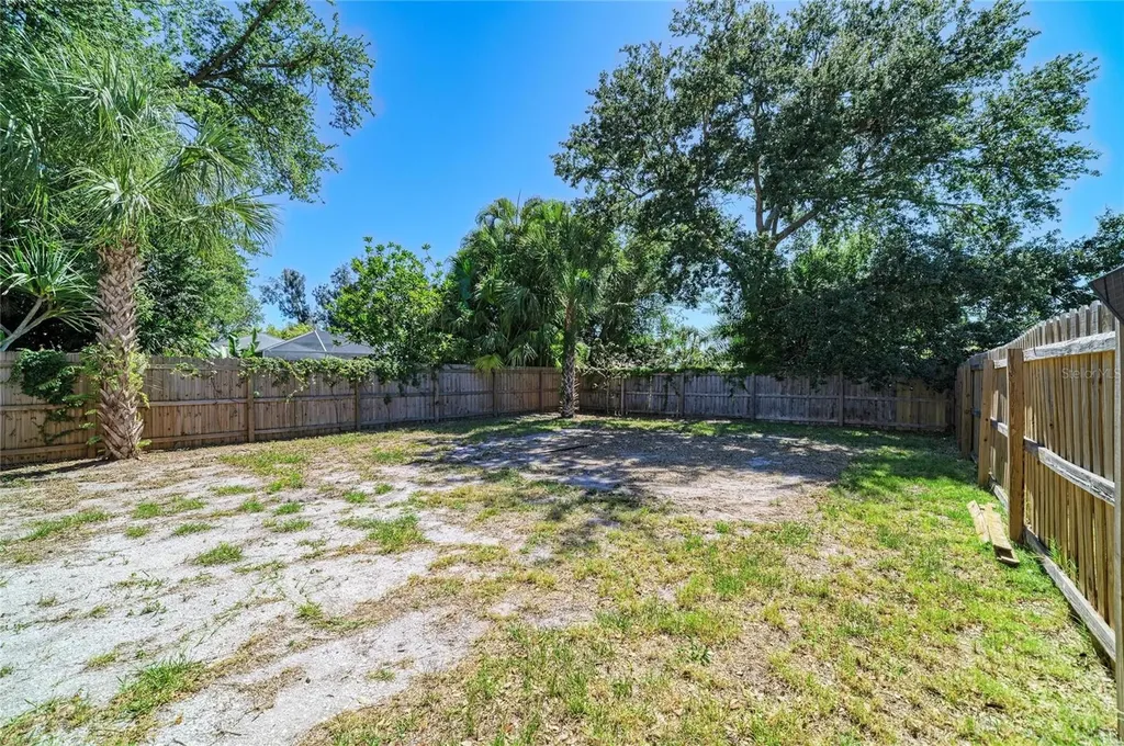 6705 35th Avenue W Bradenton FL 34209