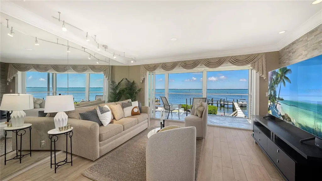5320 Gulf Of Mexico Drive Longboat Key FL 34228