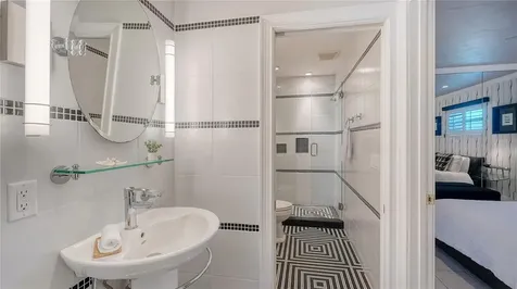 5320 Gulf Of Mexico Drive Longboat Key FL 34228
