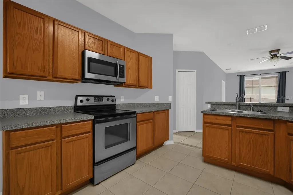 145 Sigmund Loop Davenport FL 33837