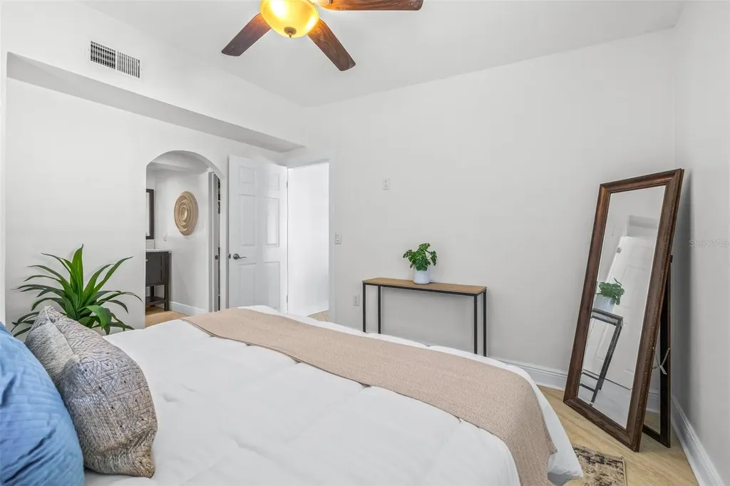 942 Dumont Drive Dunedin FL 34698