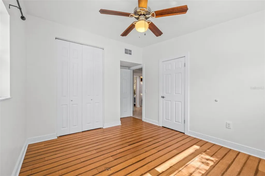 942 Dumont Drive Dunedin FL 34698