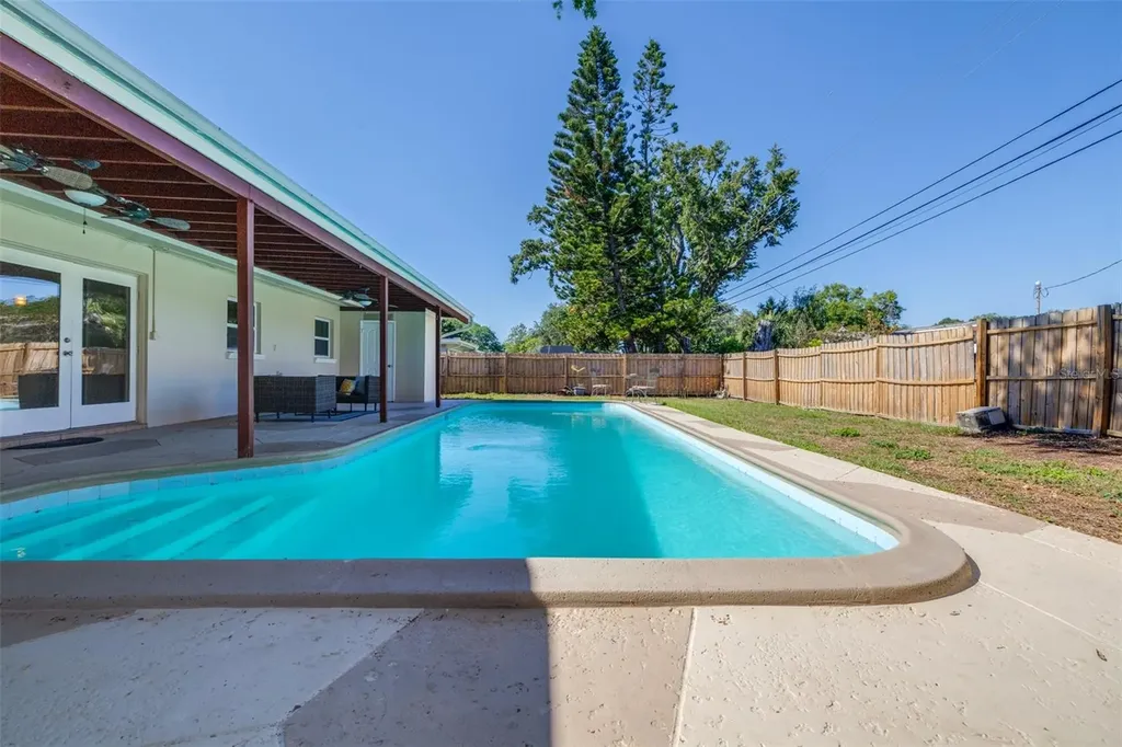 942 Dumont Drive Dunedin FL 34698