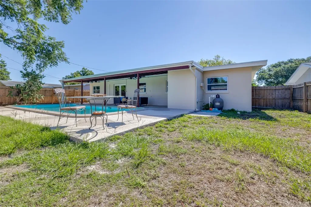 942 Dumont Drive Dunedin FL 34698