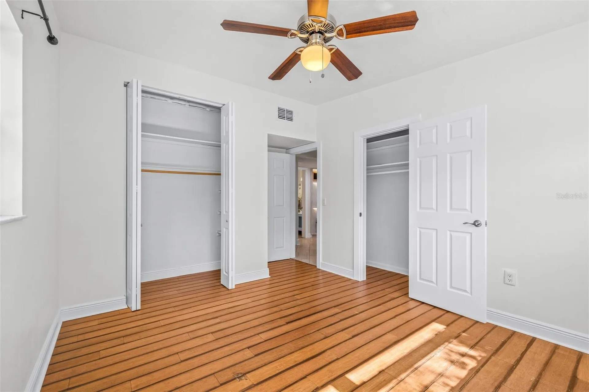 942 Dumont Drive Dunedin FL 34698