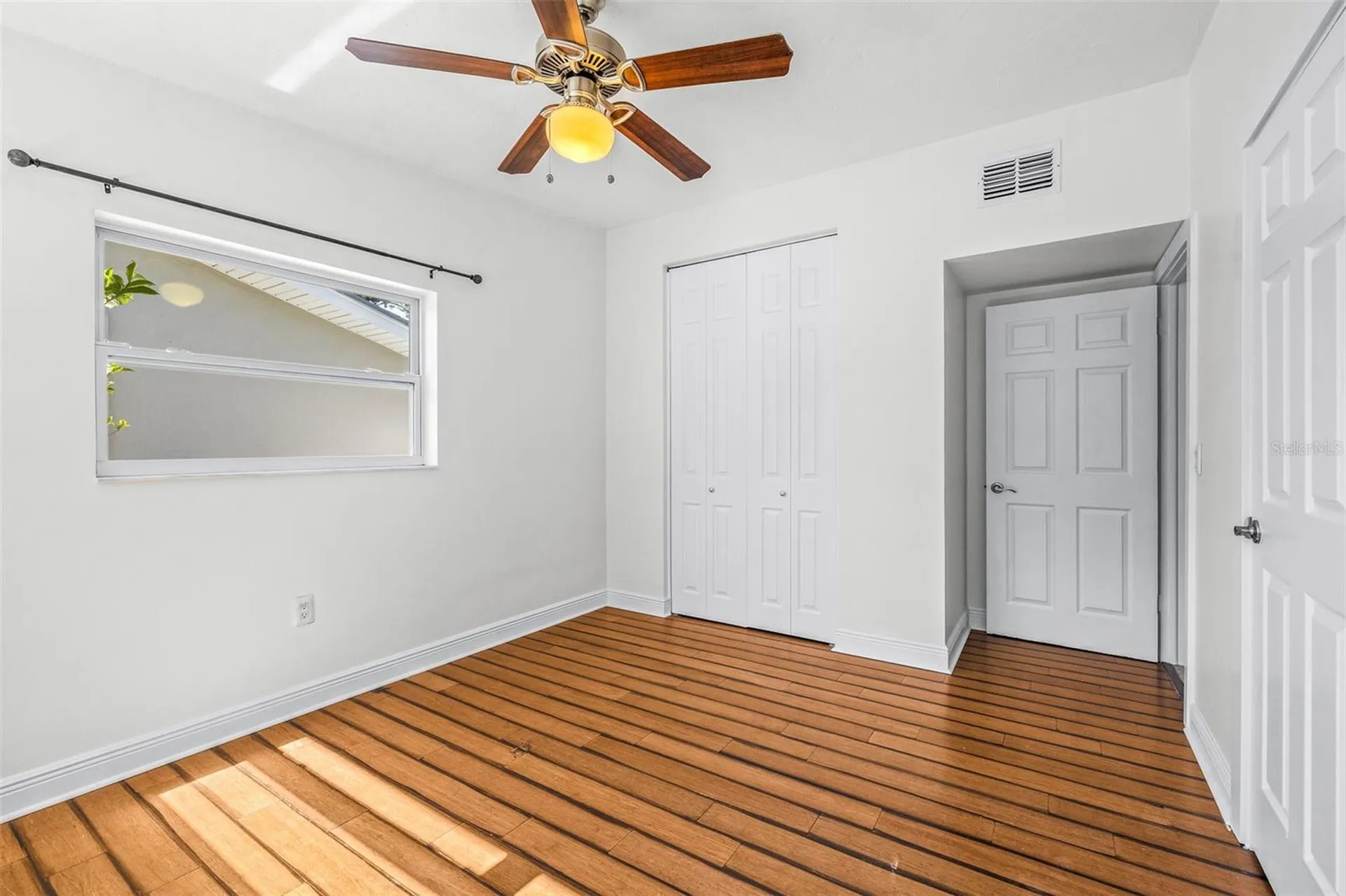 942 Dumont Drive Dunedin FL 34698