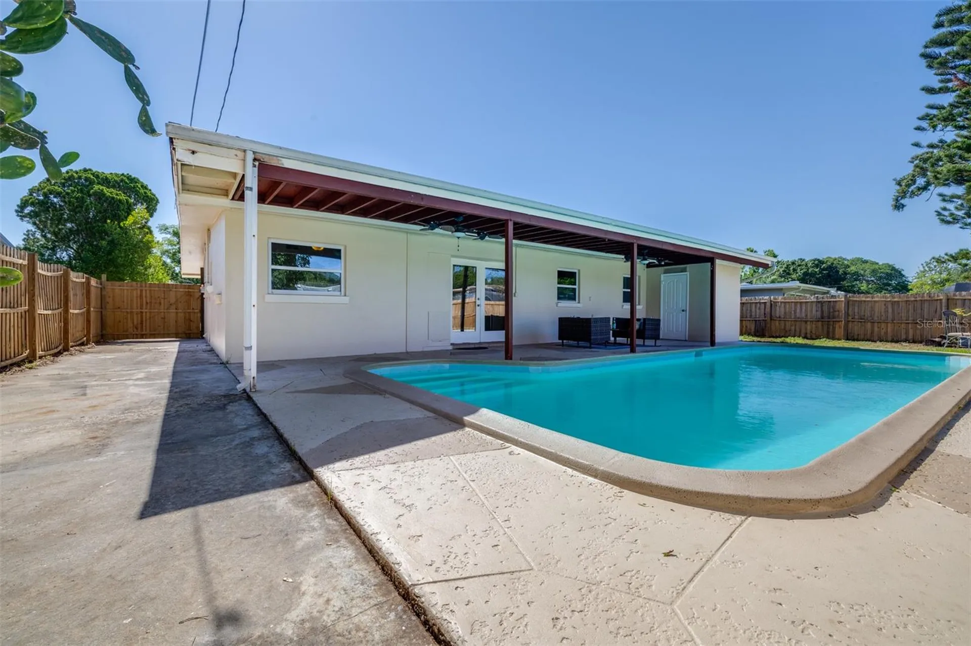 942 Dumont Drive Dunedin FL 34698