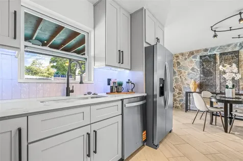 942 Dumont Drive Dunedin FL 34698