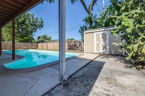 942 Dumont Drive Dunedin FL 34698