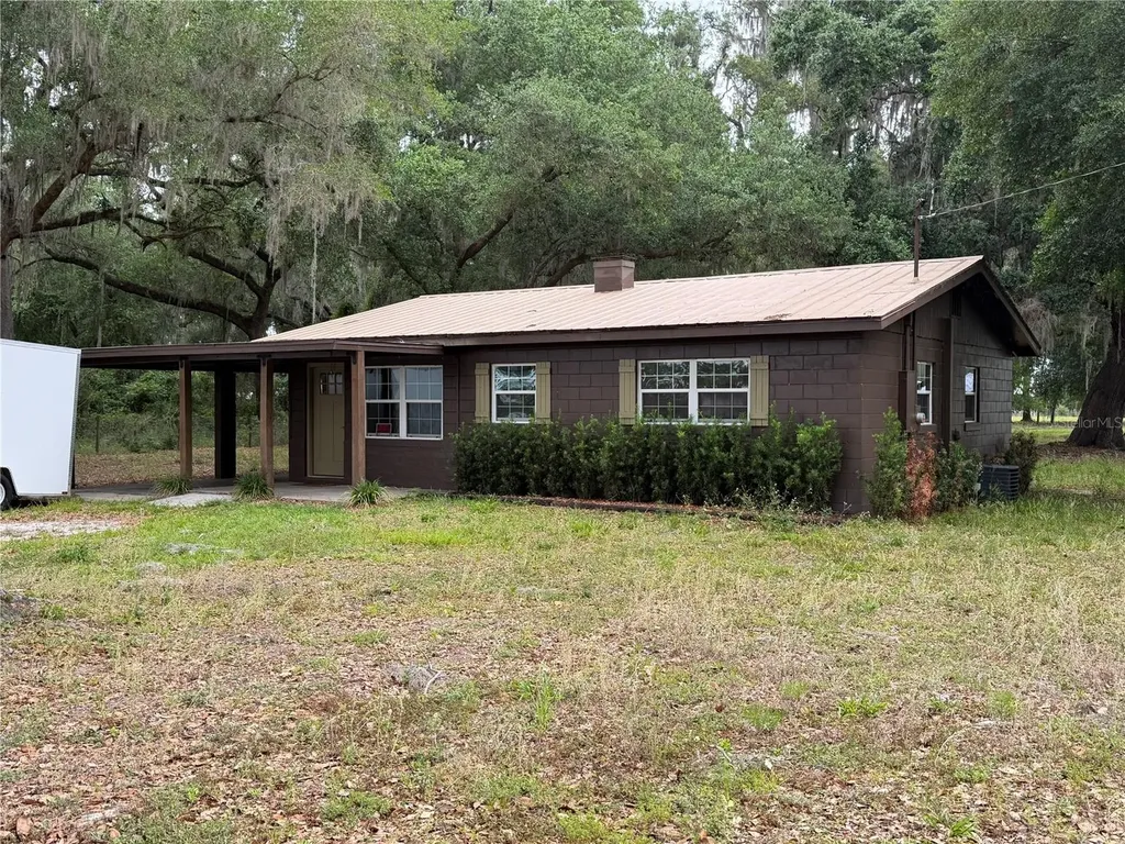 2748 Cr 543 Sumterville FL 33585