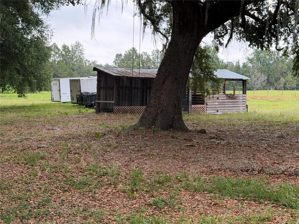 2748 Cr 543 Sumterville FL 33585
