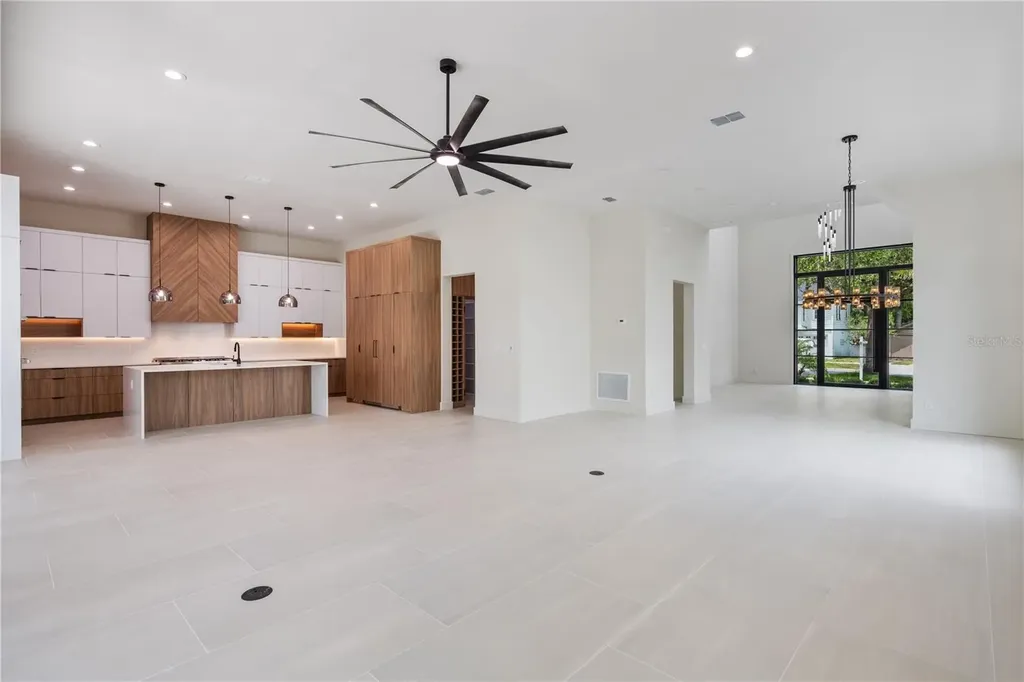 737 N Summerlin Avenue Orlando FL 32803