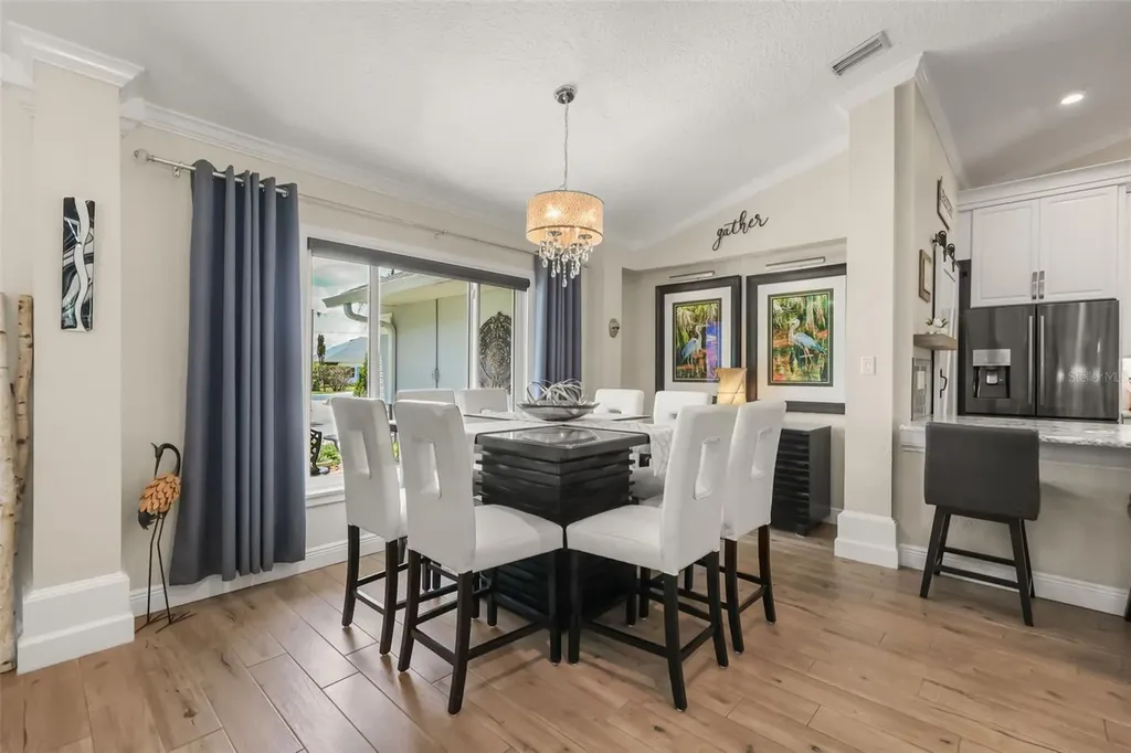 33000 Lakeshore Drive Tavares FL 32778