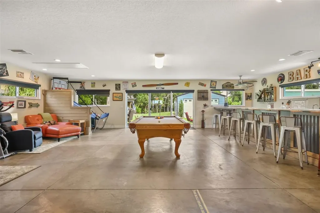 33000 Lakeshore Drive Tavares FL 32778