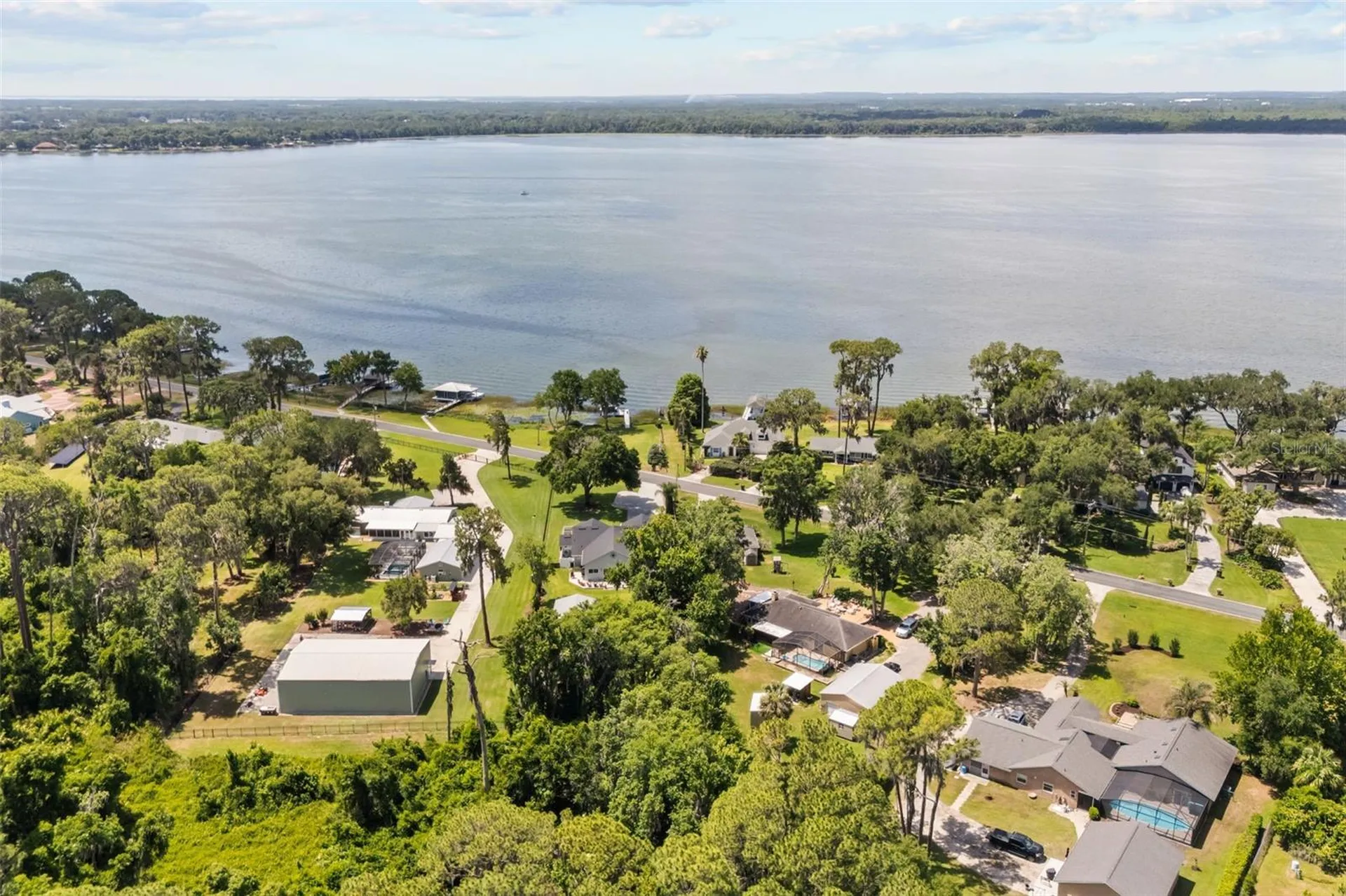 33000 Lakeshore Drive Tavares FL 32778